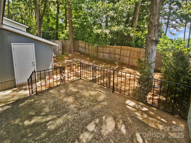 1913 Herrin Avenue, Charlotte, NC 28205