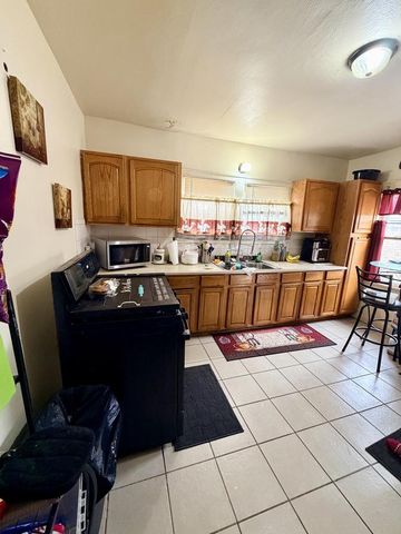 4628 W Leon TERRACE, Milwaukee, WI 53216