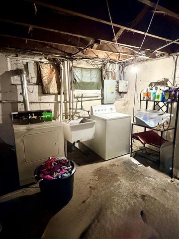 4628 W Leon TERRACE, Milwaukee, WI 53216