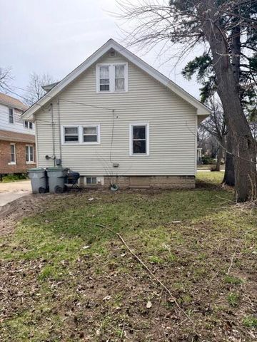 4628 W Leon TERRACE, Milwaukee, WI 53216