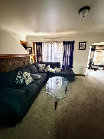 4628 W Leon TERRACE, Milwaukee, WI 53216