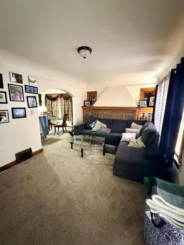 4628 W Leon TERRACE, Milwaukee, WI 53216