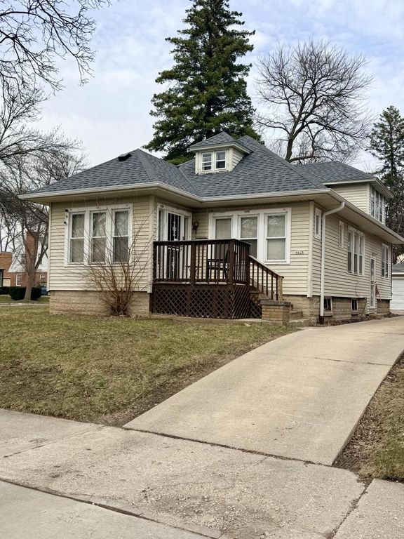 4628 W Leon TERRACE, Milwaukee, WI 53216