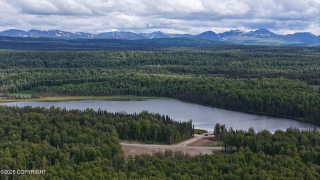 21485 E Quarah Lake Avenue, Talkeetna, AK 99676