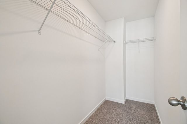 905 Briar Glen Court, Hampshire, IL 60140