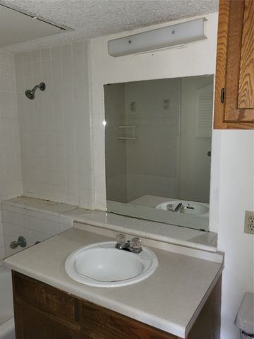 1741 Crest Grove Drive, Arlington, TX 76012