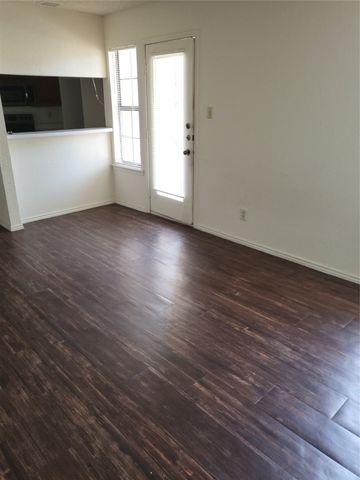 1741 Crest Grove Drive, Arlington, TX 76012