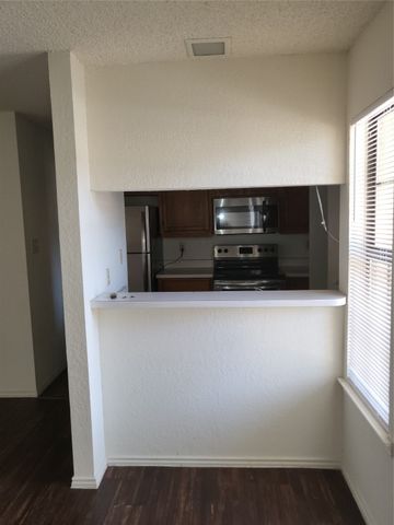 1741 Crest Grove Drive, Arlington, TX 76012