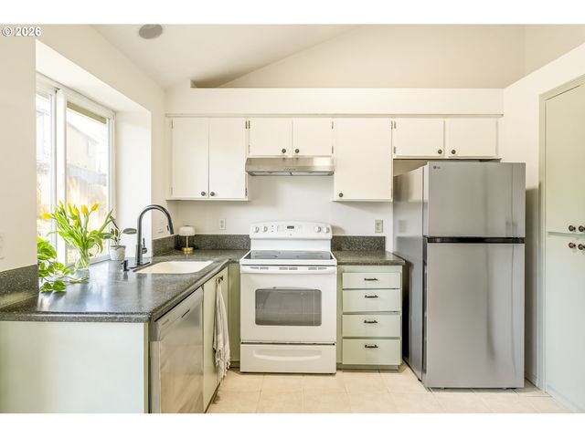 7227 Sw LINETTE Way, Beaverton, OR 97007