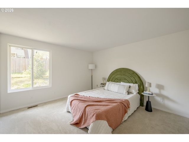 7227 Sw LINETTE Way, Beaverton, OR 97007