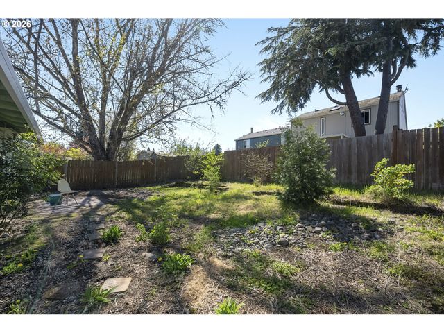 7227 Sw LINETTE Way, Beaverton, OR 97007