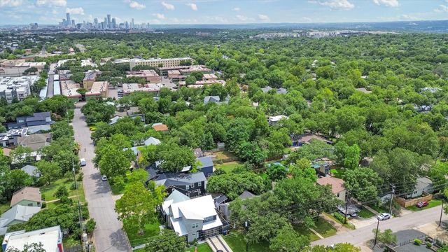 2207 Shoalmont DR, Austin, TX 78756