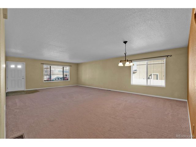 7861 Lantern Ln, Fountain, CO 80817