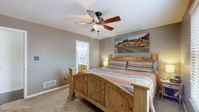 400 Olde Colony Cove, Louisville, KY 40214