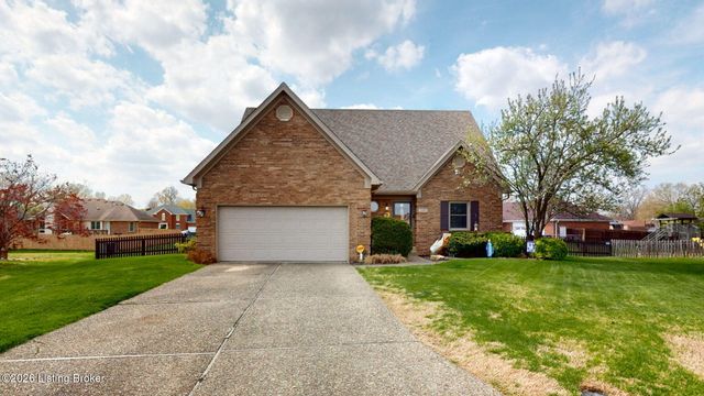 400 Olde Colony Cove, Louisville, KY 40214