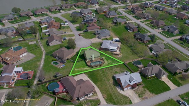 400 Olde Colony Cove, Louisville, KY 40214