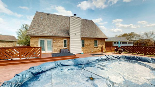 400 Olde Colony Cove, Louisville, KY 40214