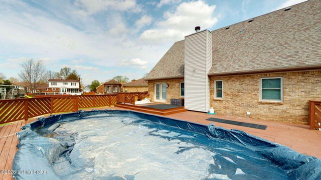 400 Olde Colony Cove, Louisville, KY 40214