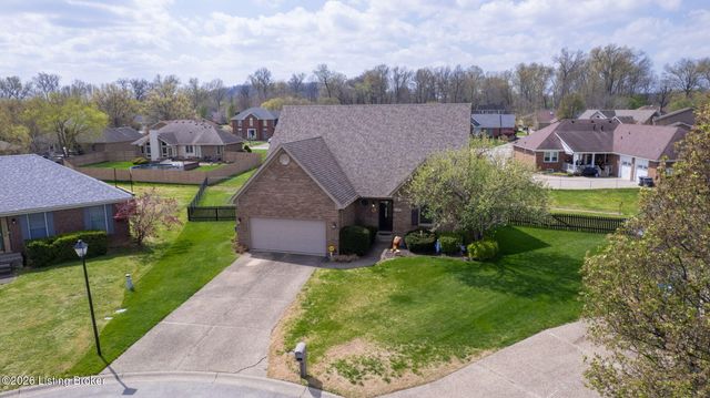 400 Olde Colony Cove, Louisville, KY 40214