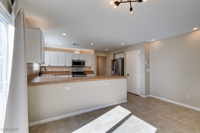 25 Precipice Court, Henderson, NV 89002