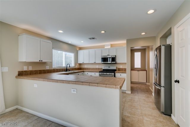 25 Precipice Court, Henderson, NV 89002