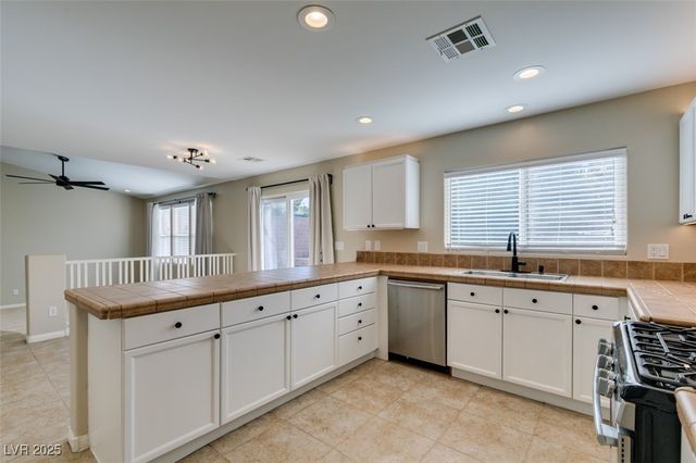 25 Precipice Court, Henderson, NV 89002