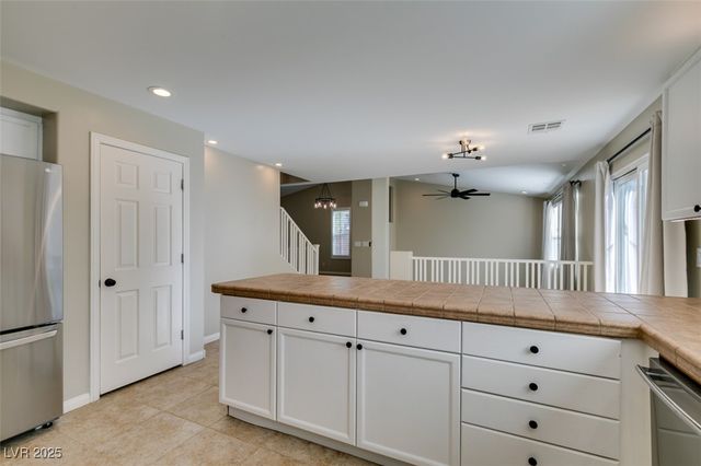 25 Precipice Court, Henderson, NV 89002