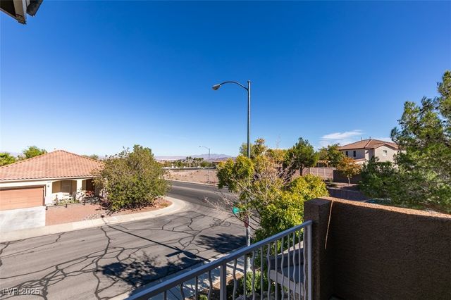 25 Precipice Court, Henderson, NV 89002