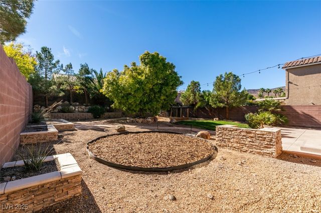 25 Precipice Court, Henderson, NV 89002