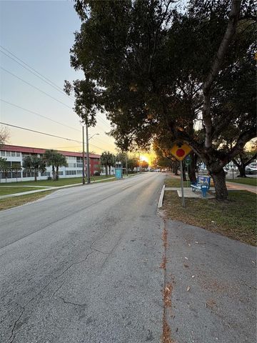 1401 NE 191st St D204, Miami, FL 33179