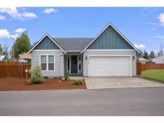 5175 Ne PARKWAY Dr, Salem, OR 97305