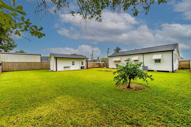 1831 Badt Avenue, Thibodaux, LA 70301