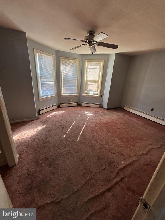 Image 8 of property listing at 134 PUTCAN AVE, Essington, PA 19029