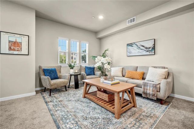 1336 Locust Avenue 3, Long Beach, CA 90813