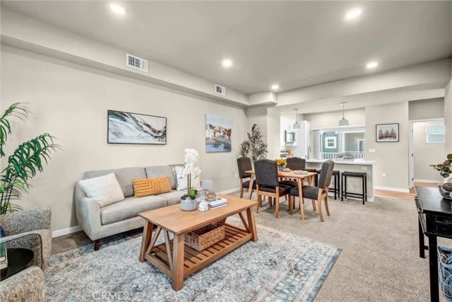 1336 Locust Avenue 3, Long Beach, CA 90813