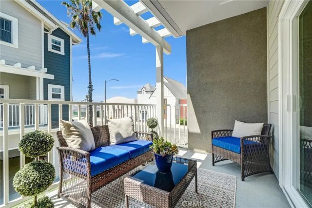 1336 Locust Avenue 3, Long Beach, CA 90813