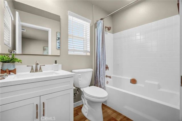 1336 Locust Avenue 3, Long Beach, CA 90813