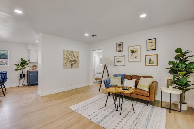 502 Tilbury LN, Austin, TX 78745