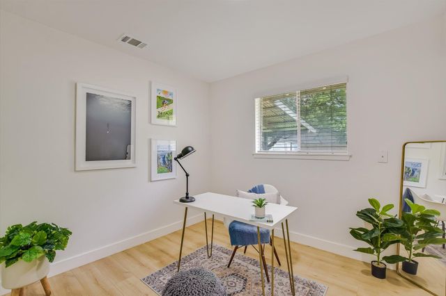 502 Tilbury LN, Austin, TX 78745