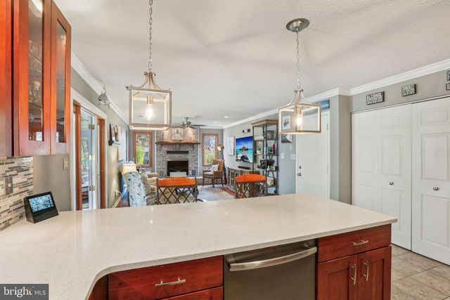 836 DERBY FARMS DR, Severn, MD 21144