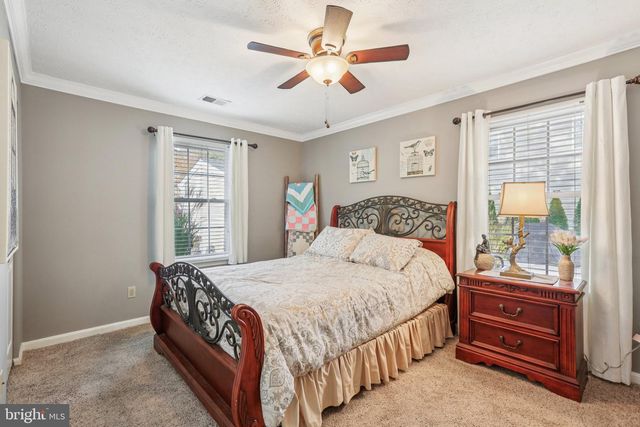 836 DERBY FARMS DR, Severn, MD 21144