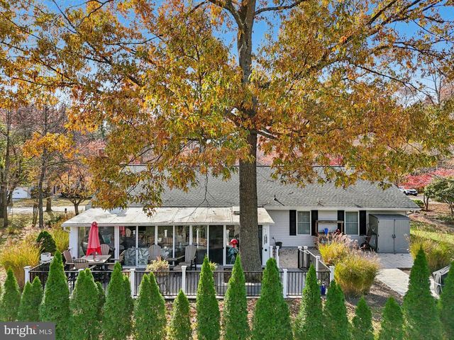 836 DERBY FARMS DR, Severn, MD 21144