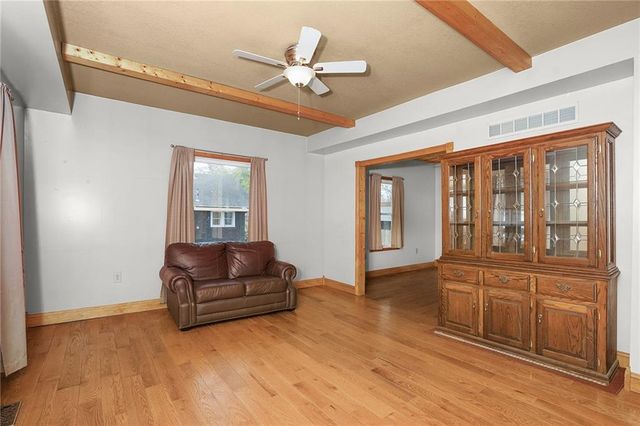 427 Pine Street, Wellsville, KS 66092