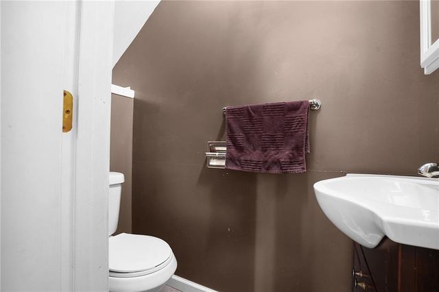 427 Pine Street, Wellsville, KS 66092