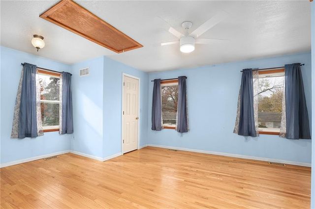 427 Pine Street, Wellsville, KS 66092