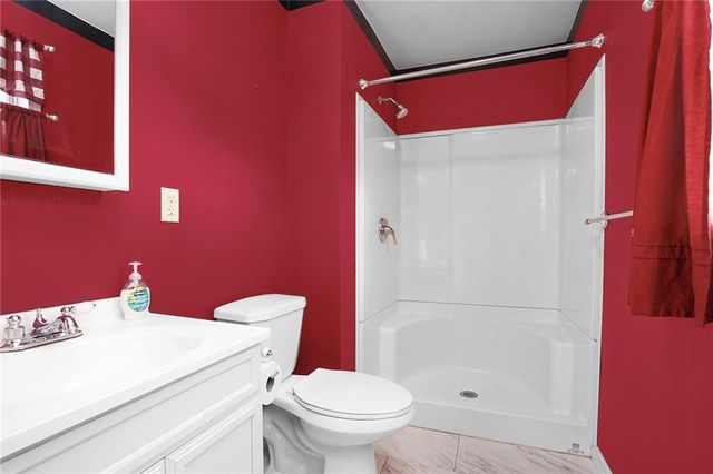 427 Pine Street, Wellsville, KS 66092