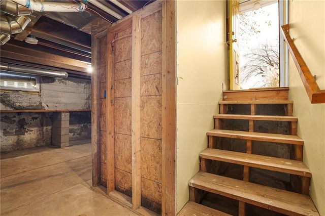 427 Pine Street, Wellsville, KS 66092