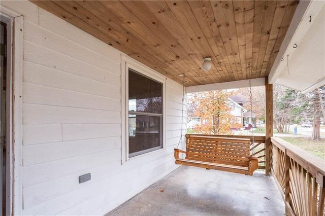 427 Pine Street, Wellsville, KS 66092