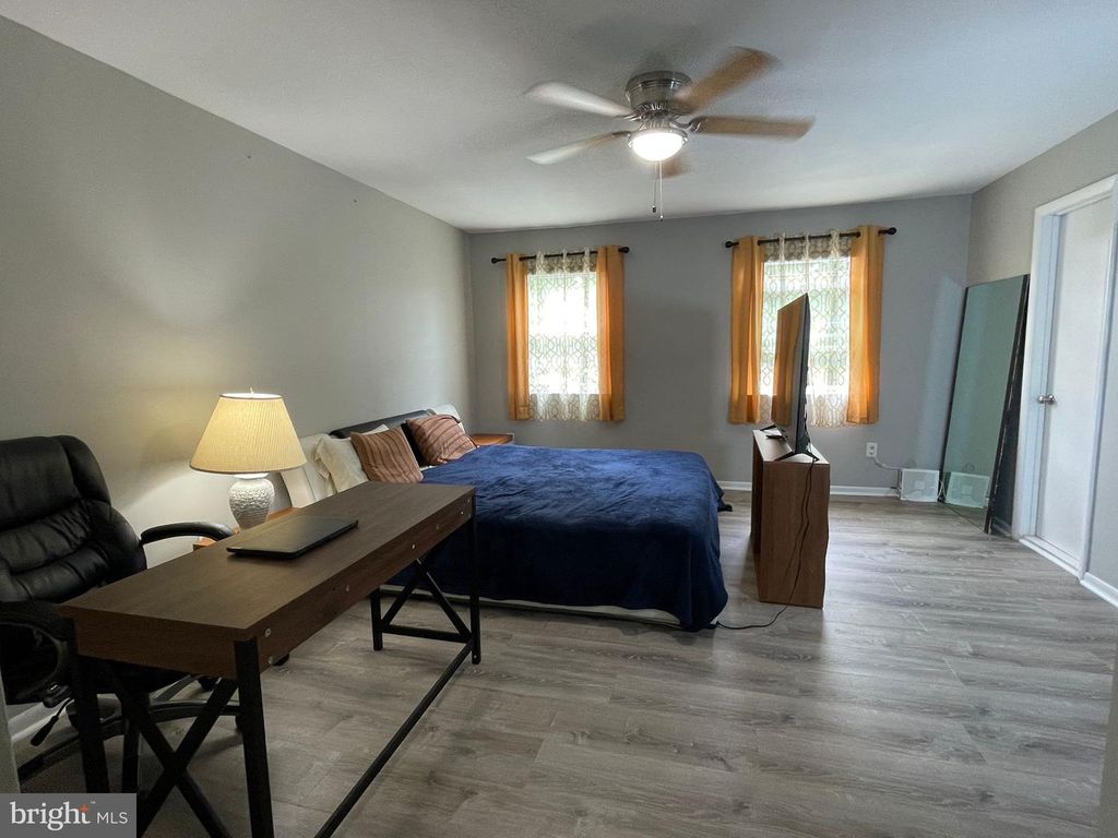 175 KENTON DR, Langhorne, PA 19047