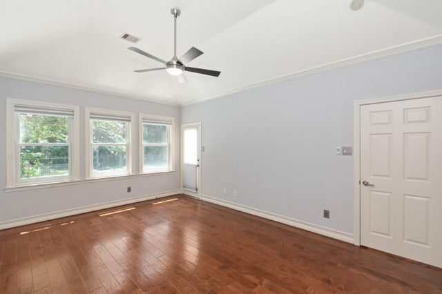 23 Vista Mill Place, The Woodlands, TX 77382